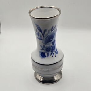 Vtg Rdo Mijas Signed Bud Vase Spanish Ceramic Blue & White Floral Metallic Trim